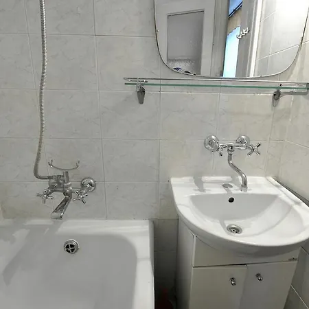 Kvartira Na B Khmelnytskoho