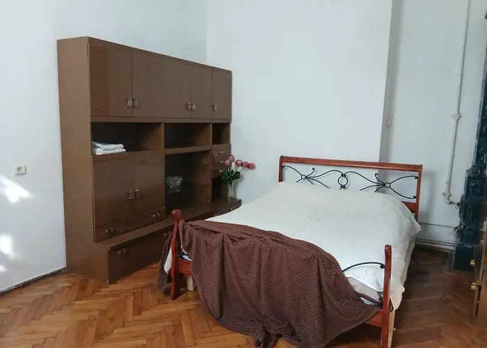 Kvartira Na B Khmelnytskoho *